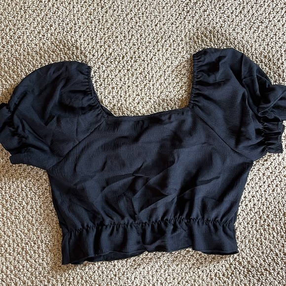 NEW Ruffle Scrunch Blouse - Picture 2 of 3